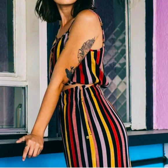 Volcom Lotsa Likes Matching Set w/ Pants & Cropped Top - Picture 2 of 11